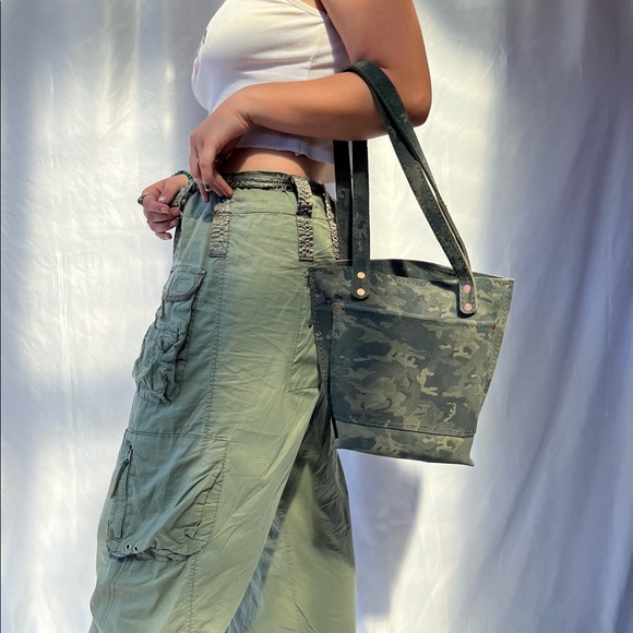 Handmade Leather Camouflage Tote Bag - Picture 8 of 12